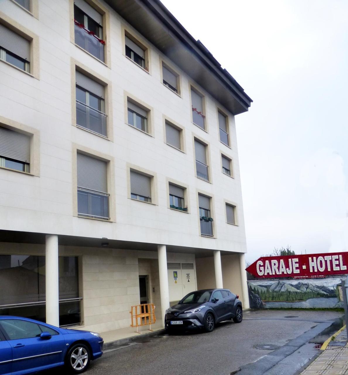 Hotel Villa de Cacabelos Exterior foto